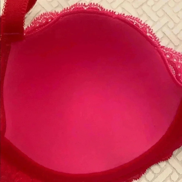 Victoria’s Secret Valentine’s Secret Dream Angel Bra - Picture 5 of 6